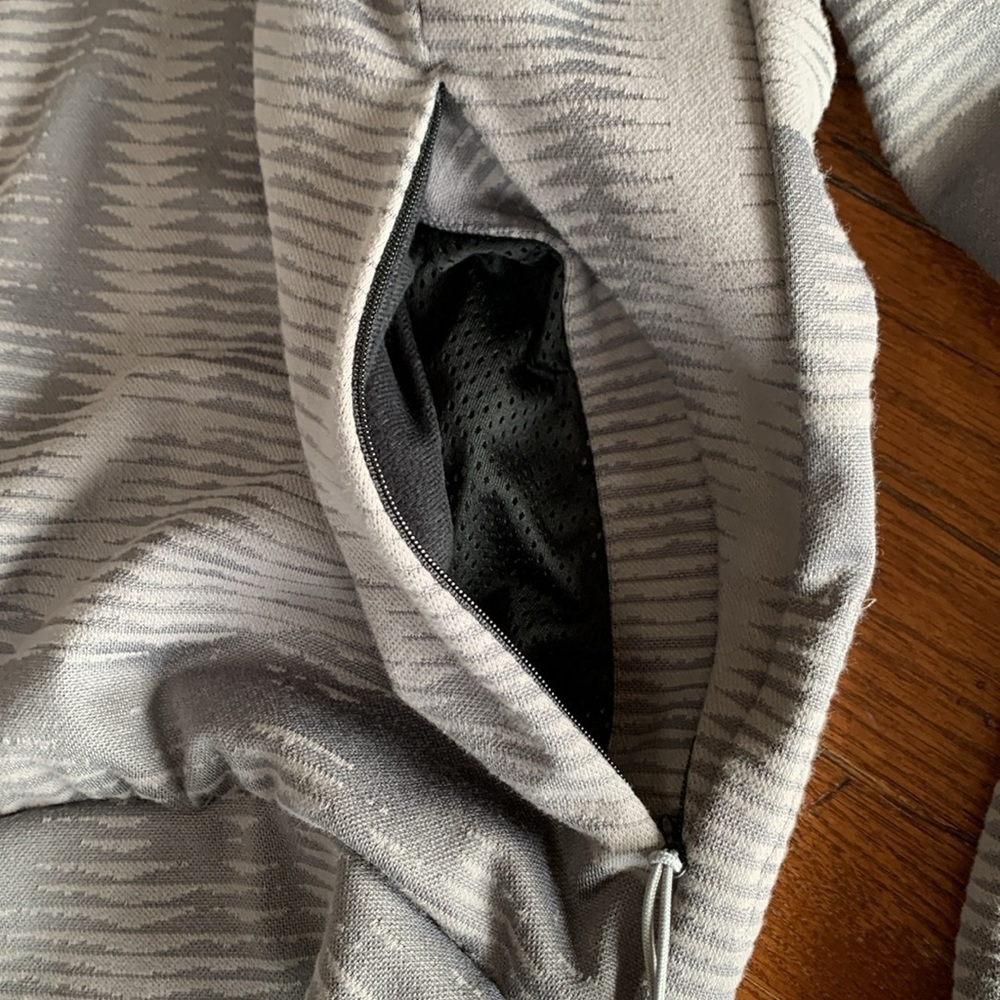 Adidas Z.N.E. Pulse Hoodie Sweatshirt Men’s Gray Heartbeat Texture BS4951 Size S - Picture 8 of 14